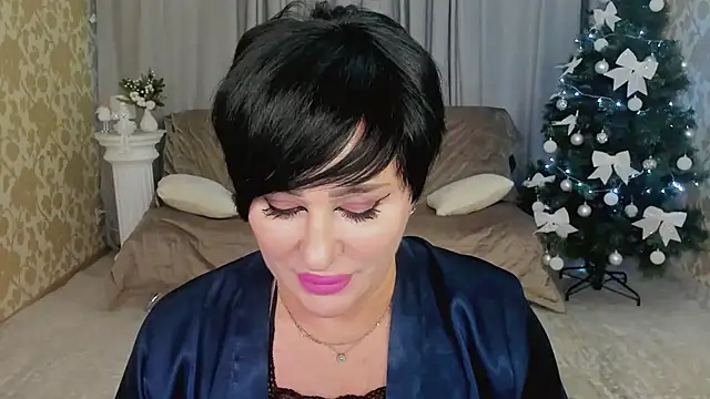 KiraTempt online show from December 18, 11:48 am