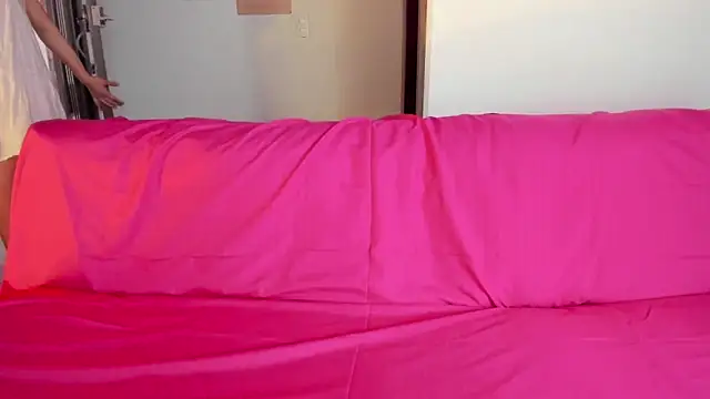 Nikki  uwu online show from March 21, 2:33 pm