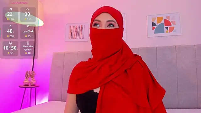 fatiima  online show from December 4, 7:25 pm