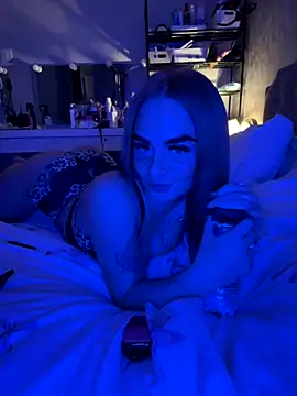 Ellieskyyee1 online show from November 16, 1:18 am