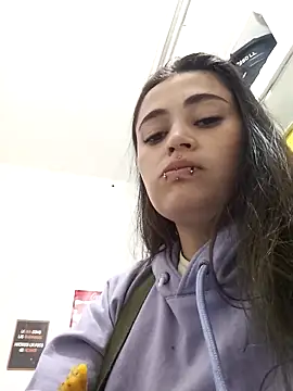 KittenMiss  online show from November 16, 9:59 pm