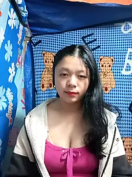 lisa-bae00 online show from December 15, 11:43 pm