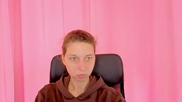 CuteEllii online show from October 23, 9:48 am