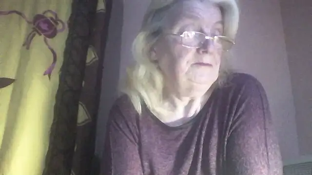 AmyLove353 online show from March 26, 5:09 am