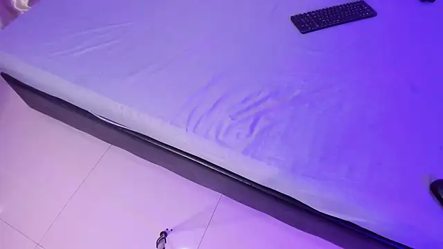 Celina Kyle1 online show from January 13, 2:10 pm