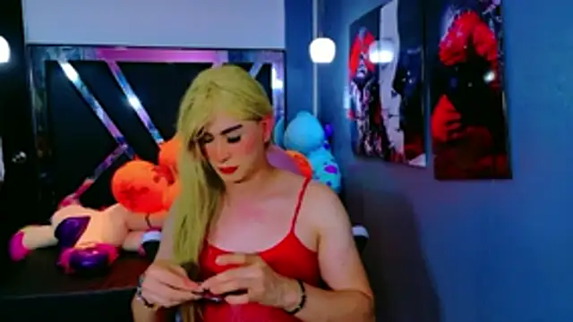 Jennfer Winson online show from October 28, 7:52 pm