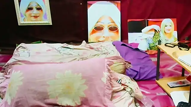 horni4luv online show from April 11, 11:08 pm