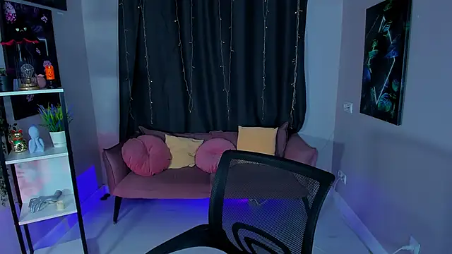 thepretty kitty online show from November 10, 12:11 pm