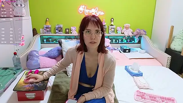  HeraLuna  online show from February 12, 9:49 pm