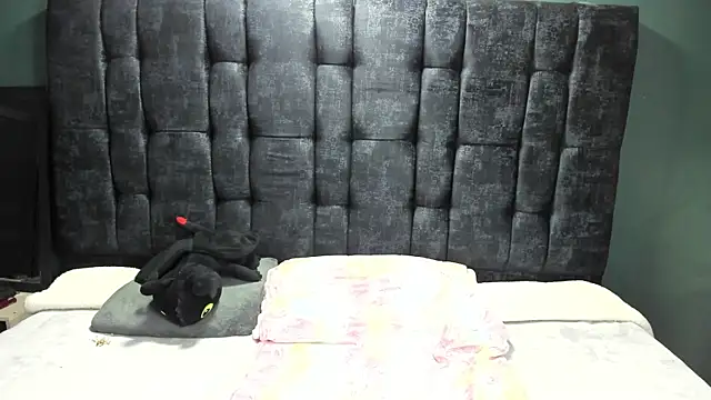 Alice  Morgan  online show from November 20, 1:12 pm