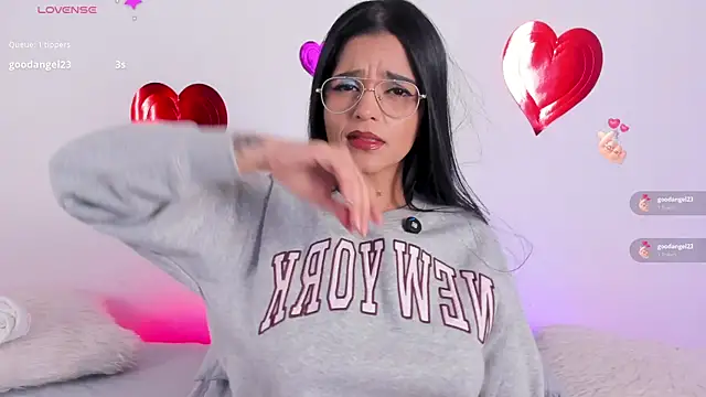 Sophie Duarte online show from February 13, 3:19 am