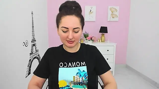 NoraSimons online show from March 22, 5:46 am