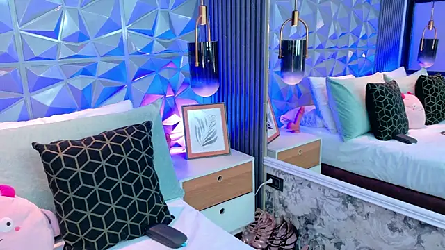 AdelineJhones online show from March 21, 2:33 pm