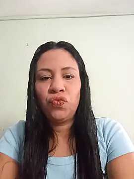 LeilaTaylor online show from December 14, 2:34 pm