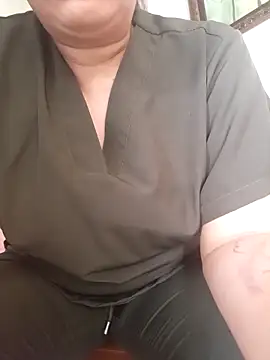 LeilaTaylor online show from May 12, 7:20 pm