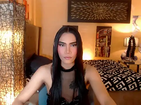 ElegantKellyUncutTS online show from November 13, 6:40 pm