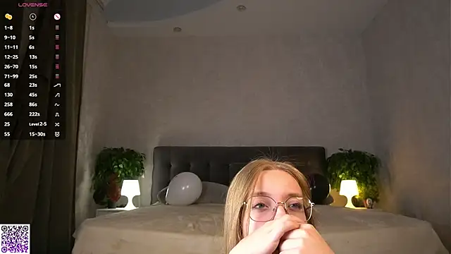 BarbaraViggiani online show from November 10, 7:20 pm