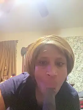 CreammieDelite online show from February 18, 4:00 am