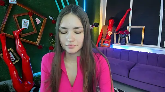 lollyrais online show from November 4, 1:05 pm