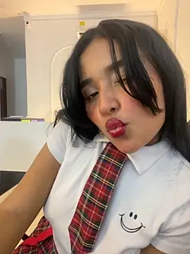 ladulceale online show from November 29, 10:14 pm