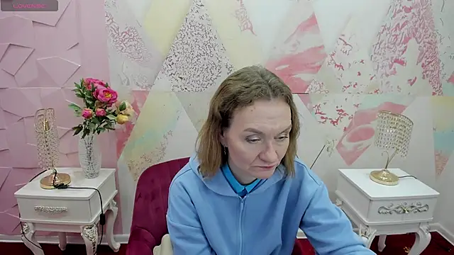 Carra hut online show from October 27, 8:32 am