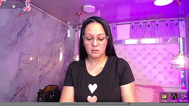 Melissa-roberts online show from March 27, 8:20 pm