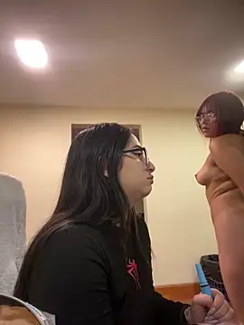 Kloe Novoa online show from March 14, 2:18 pm