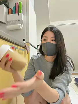 akimix xoxo online show from February 28, 4:17 pm