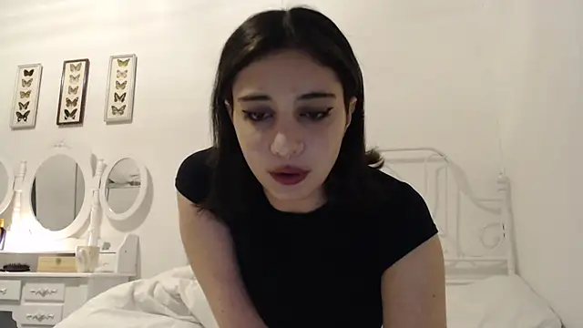 bellefleurrr online show from March 12, 1:30 am