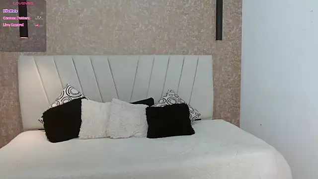 AliceSmity  online show from April 10, 11:49 am