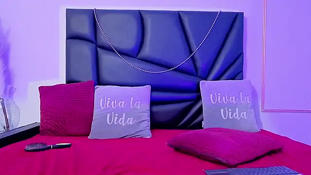 whisper nova online show from October 31, 8:46 pm