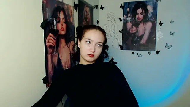 MissAriaa online show from November 17, 7:20 am