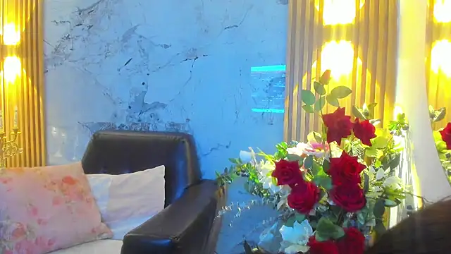 Nayla Monroee online show from November 10, 1:50 pm