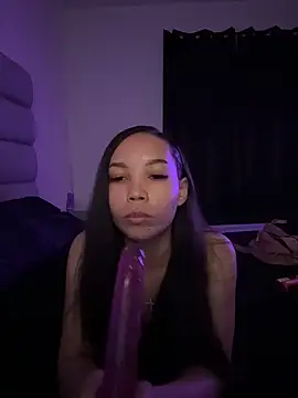 nikkiloveee online show from March 29, 2:54 am