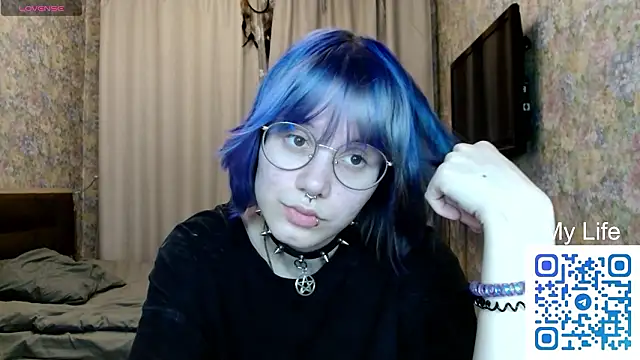 KellePourier online show from March 14, 7:37 pm