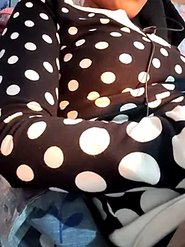 Hot-Rubyy online show from December 2, 4:20 pm