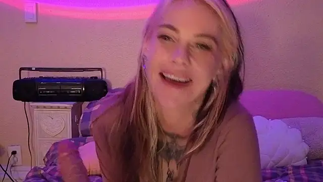 roxiebaby online show from November 24, 11:56 am