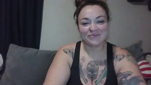 BartenderSteph online show from December 1, 10:41 am