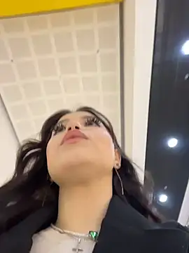 Kissy Moon online show from November 13, 3:44 pm