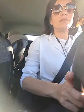 Piediniecollant online show from November 11, 12:46 pm