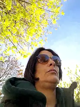 Piediniecollant online show from April 5, 6:56 am