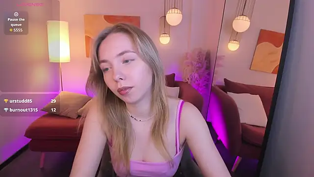 Nora Miller online show from November 11, 7:26 am