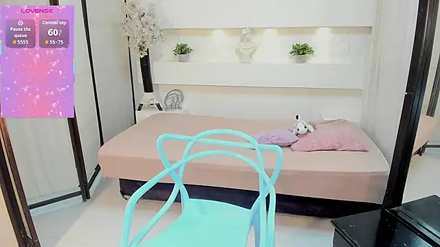 Selenafoxxx6 online show from November 13, 2:54 am