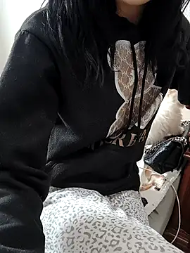 carlina28 online show from November 24, 7:32 am