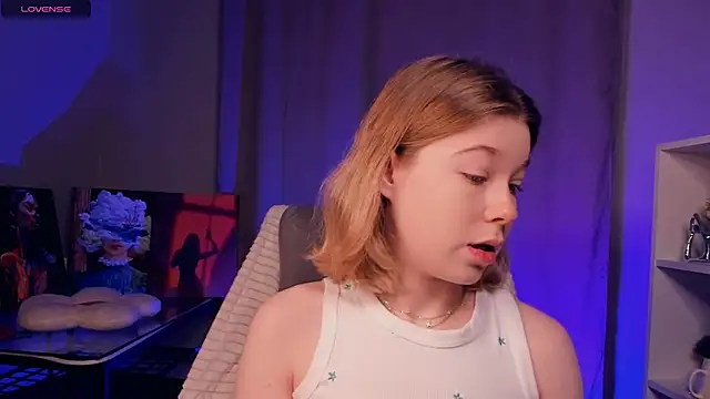 NicoletteTegeler online show from November 7, 9:26 am