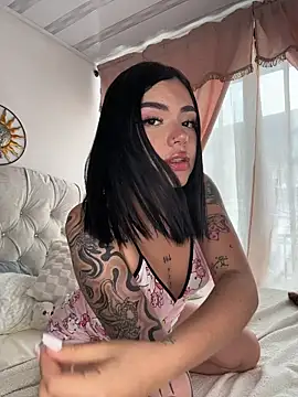 VioletEvanzz online show from November 30, 5:28 pm