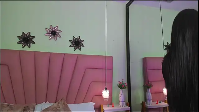 Kim Luna1 online show from March 30, 11:43 am