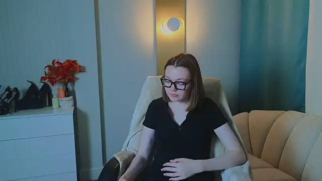 R I N A online show from November 3, 2:04 am