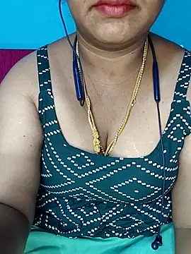 deepikasree143 online show from October 28, 7:30 pm