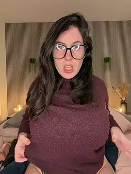 MysteryGirl   online show from February 9, 9:00 am